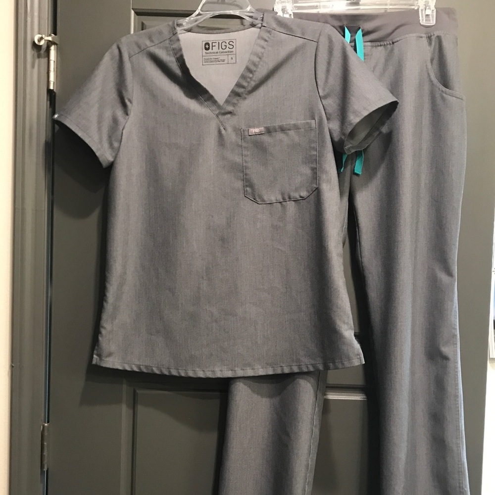 Figs Graphite Scrub Set (small and small tall)